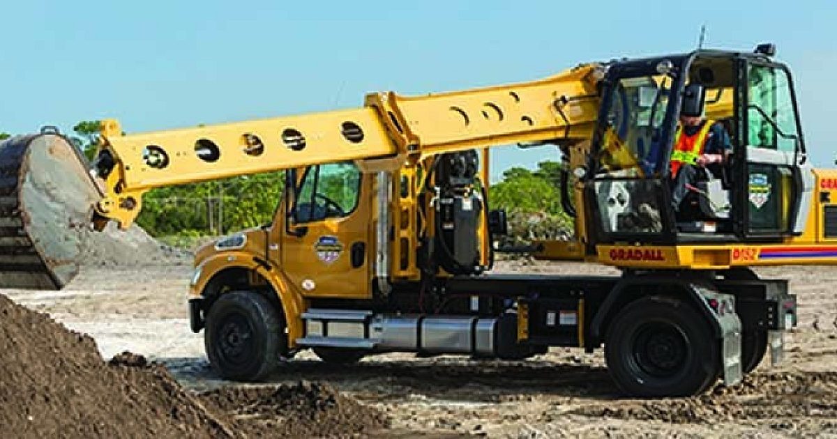 Backfilling - Gradall Discovery Series D152 | Dig Different