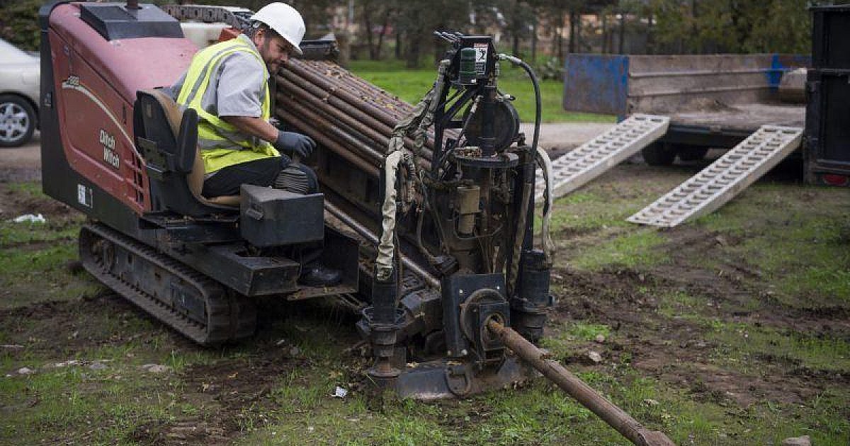 Onsite System Installer Uses Maneuverable Equipment… | Dig Different