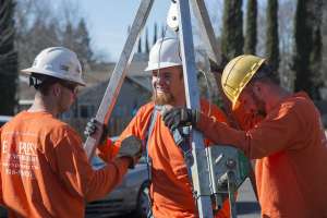 35588856825 6A253F48E1 Z