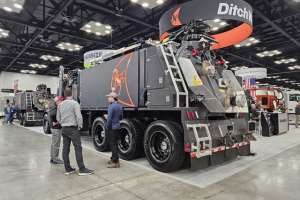 Wwett Ditch Witch W8