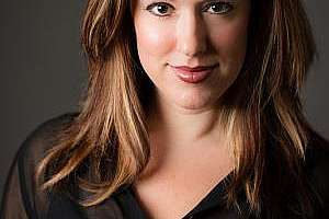 Amanda clark grammar chic medium 171208 113752