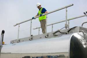 Oilmens Def Trucktank Web